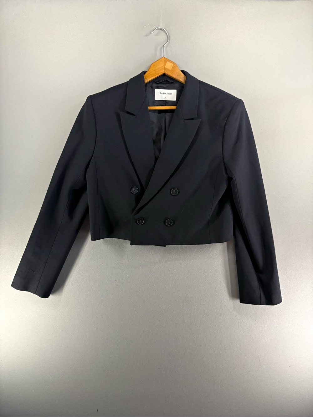 Aritzia Babaton Crop Blazer Jacket Size S Women Black Long Sleeve Luxury